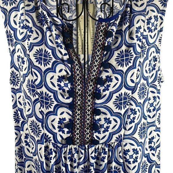 Daniel Rainn | Patterned Sleeveless Top - Picture 3 of 6